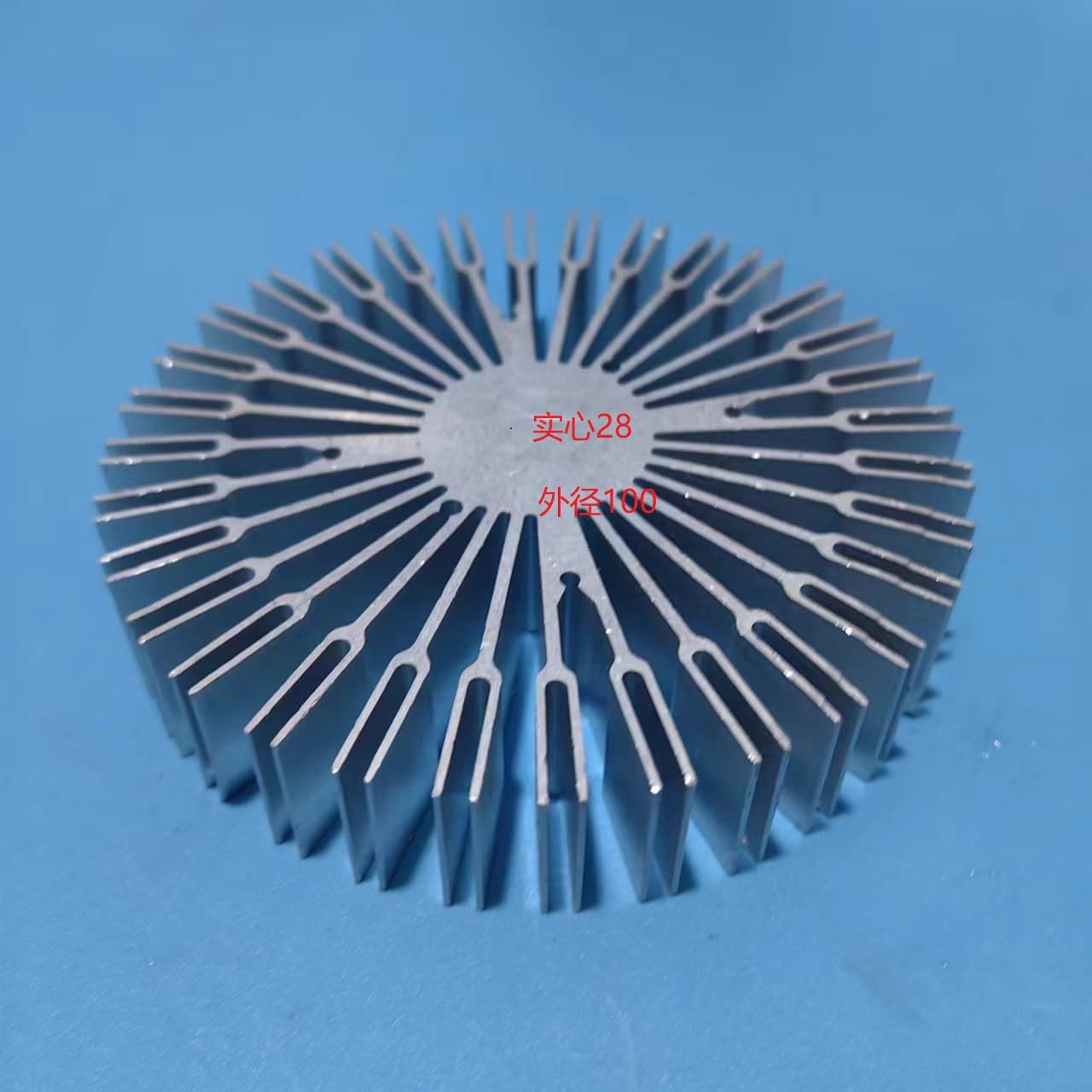 100mm diameter, 20mm thickness, solid 28mm LED heatsink