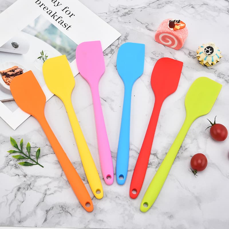 Amazon Supply Small All-Inclusive Integrated Silicone Spatula Silicone Cream Spatula Mixing Knife