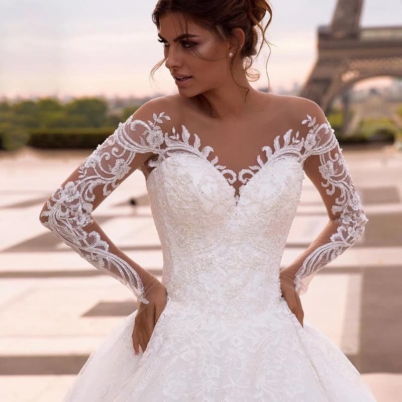 2026 New Style Wedding Dress for Brides, Lace Slim Fit Deep V-Neck with Light Train, Large Backless Design, Arm-Covering, Elegant Forest Style, Slim Fit