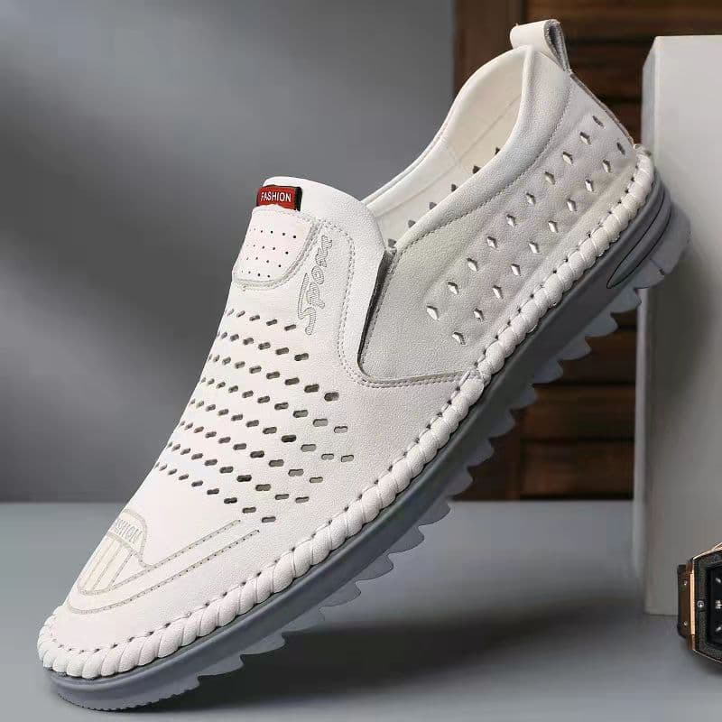 Hollow leather sandals summer men's sandals hollow leather shoes soft leather sandals breathable clogs middle-aged dad shoes