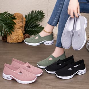 2026 Summer New Casual Slip-On Shoes for Seniors Breathable Soft Sole Comfortable Walking Shoes