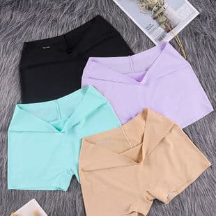 Ice silk flat seamless underwear for women, pure cotton gusset mid-rise four-corner safety shorts, anti-exposure summer thin