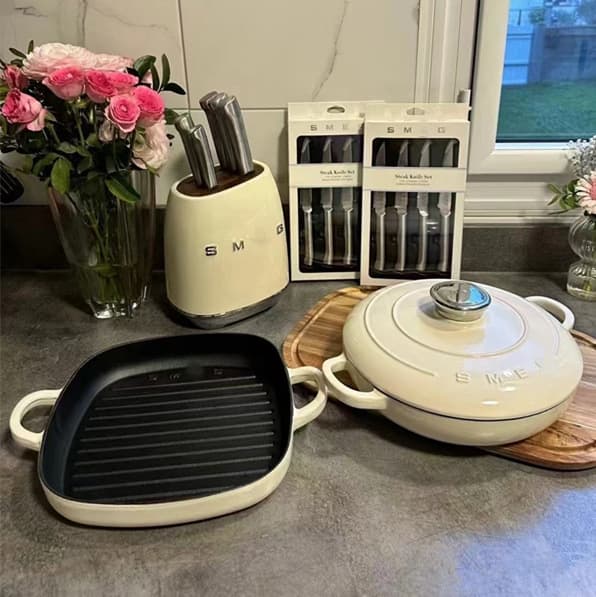 Smeg Frying Pan Cast Iron Frying Pan High Quality Induction Stove Gas Universal Non-Stick Steak BBQ Frying Pan