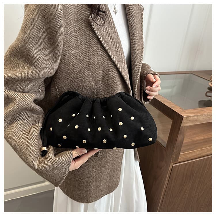 Niche Design Handbag Retro Style Versatile Minimalist Bucket Bag with Studs Trendy Drawstring Bag for Women