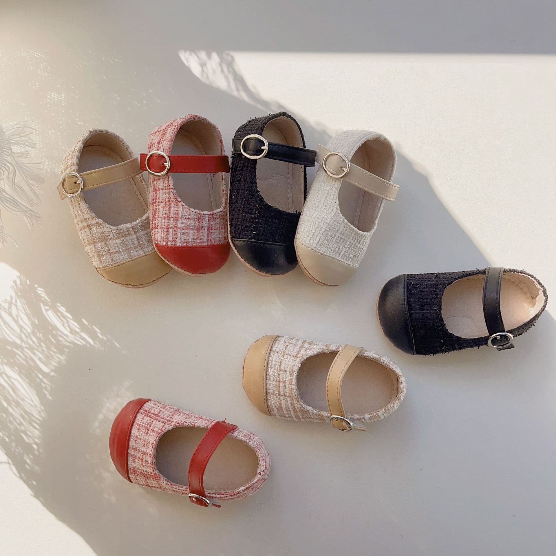 Baby Shoes Princess Shoes Children Soft Sole Casual Shoes Spring Autumn New Magic Tape Versatile Fashion Shoes Infant Leather Shoes