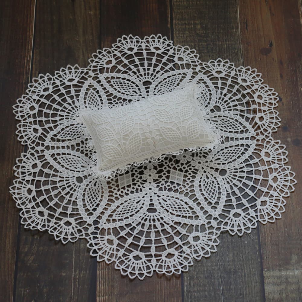 Cross-border new children's photography props Newborn baby handmade hollow lace round blanket + pillow set
