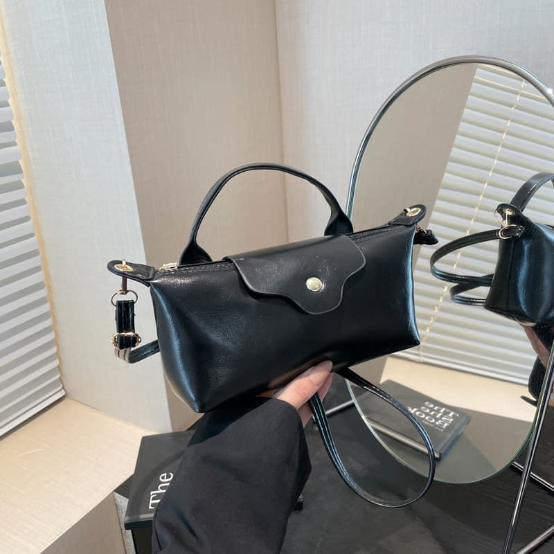 Casual Solid Color Fashionable Trendy Women's 2025 Portable Crossbody Bag Fashionable All-match Dumpling Bag Shoulder Handbag Mobile Phone Bag