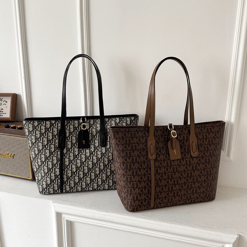 Women's 2026 New Style Tote Bag for Class and Commute, Large Capacity Shoulder Bag for Female College Students, Handbags