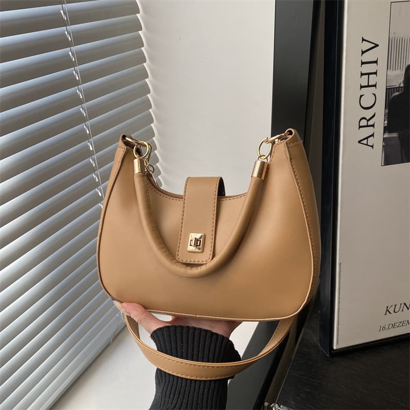 New Underarm Crossbody Bag Versatile Handbag Niche French Style Shoulder Bag for Women Office Worker Urban Minimalist Crescent Bag