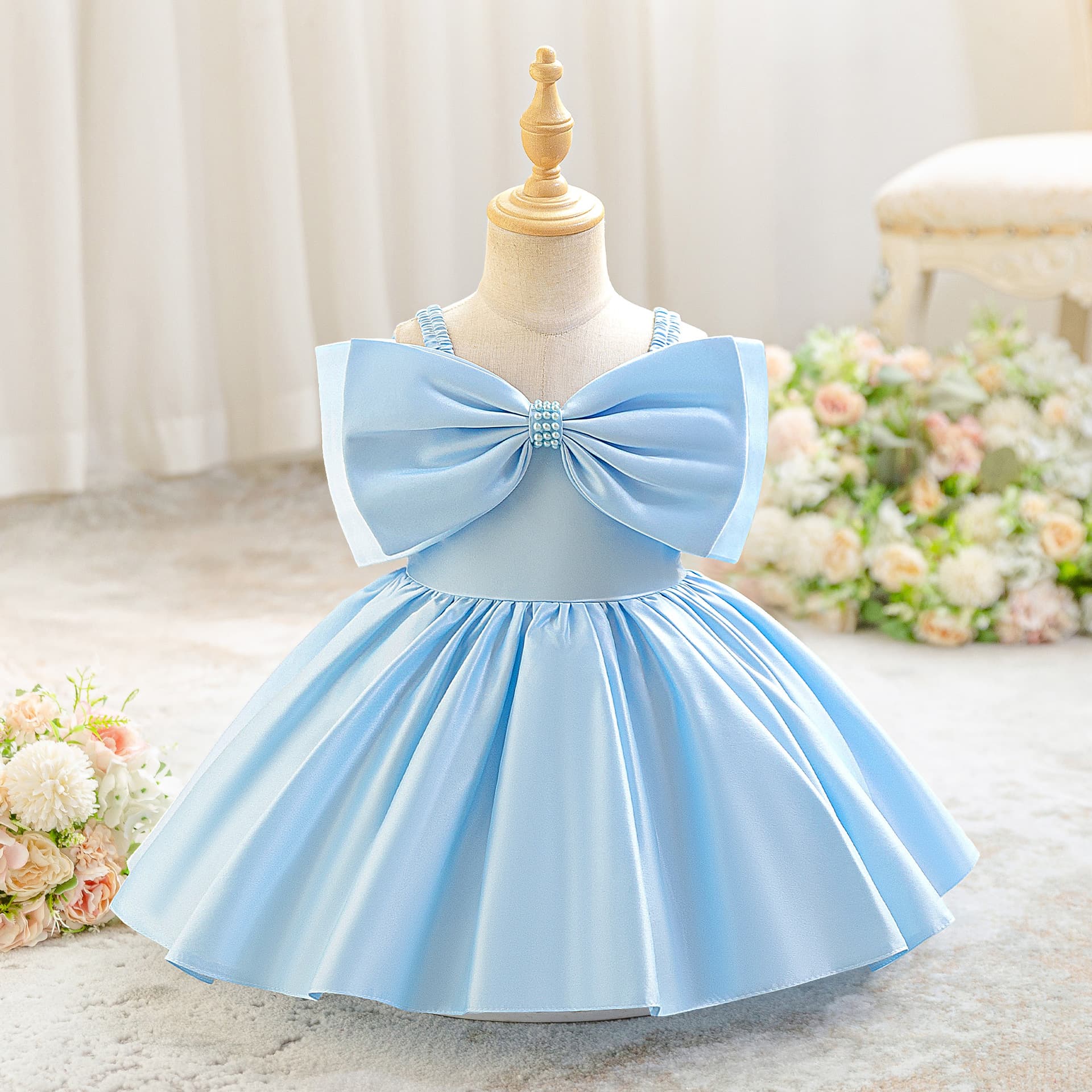 One-year-old dress 2026 summer girl baby birthday baby princess dress piano performance dress girl fluffy dress