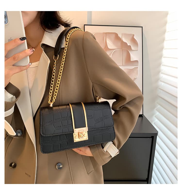 Bags: New Korean Style Fashion Chain Bag 2024 Trendy Quality Casual Stone Pattern Commuter Single Shoulder Bag