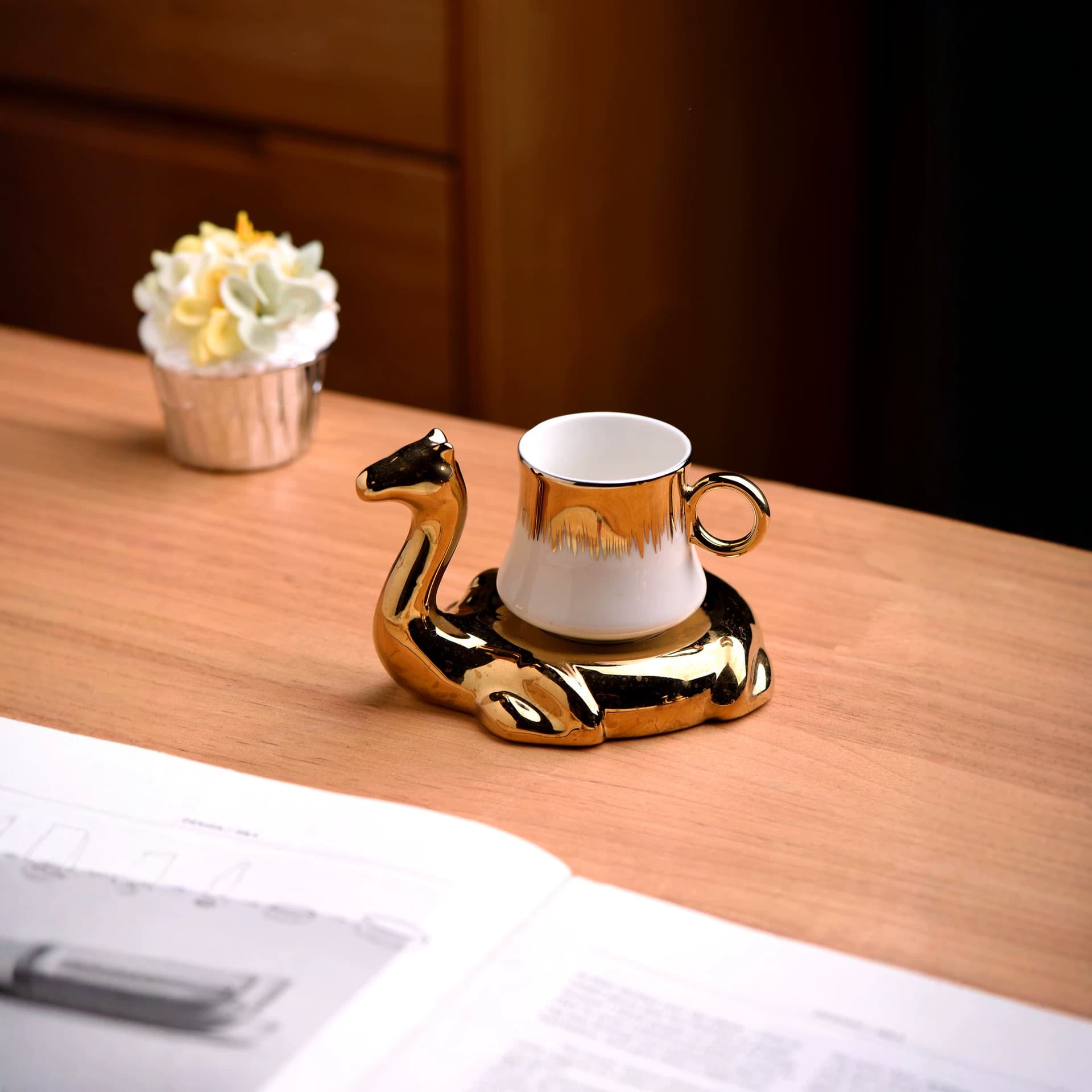 Gilded Texture High-Appeal Ceramic Cup and Saucer Set Cafe Tableware Premium Store Anniversary Gift Souvenir