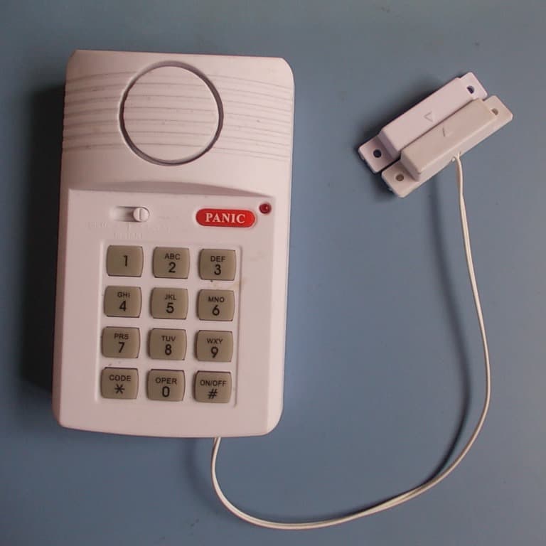 Password Alarm Boxed (For Export)