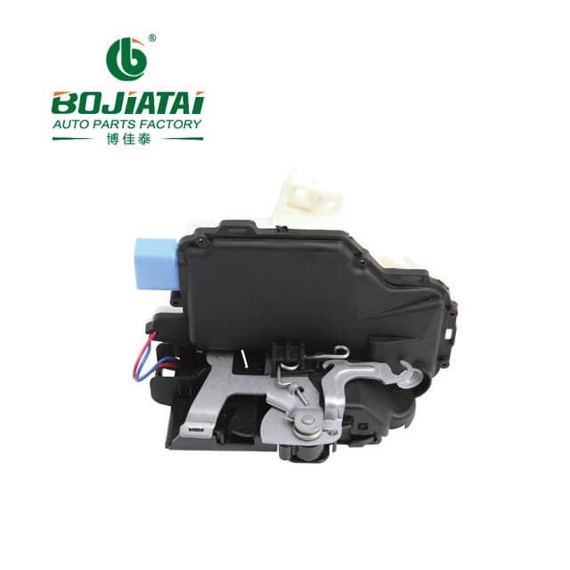 3B1837015AQ is suitable for Skoda and Audi car door lock blocks and door lock latches.