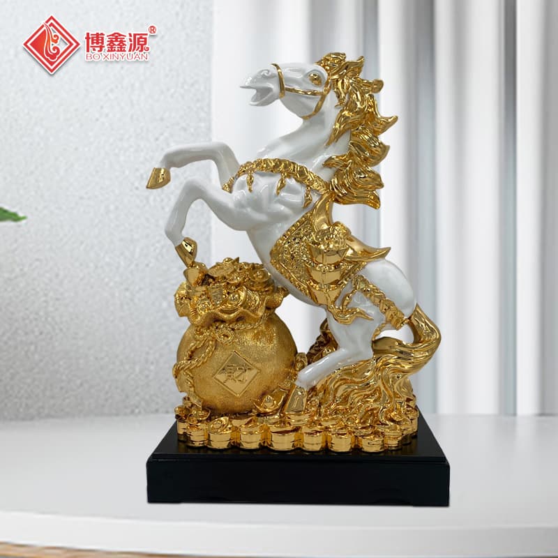Resin zodiac horse ornaments money bag horse cornucopia horse office living room home desktop decoration resin sculpture