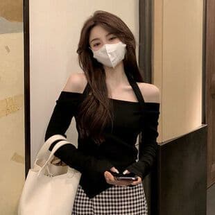 2026 Designer One-Shoulder Long-Sleeve T-Shirt for Women, Spring/Autumn Fashion New Hot Girl Designer Niche Short Style