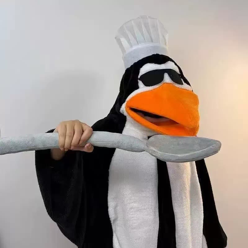 Abstract and Elegant Penguin-Themed Thick Warm Sleepwear That Can Be Worn Outside in Autumn and Winter, Quirky Couple Loungewear