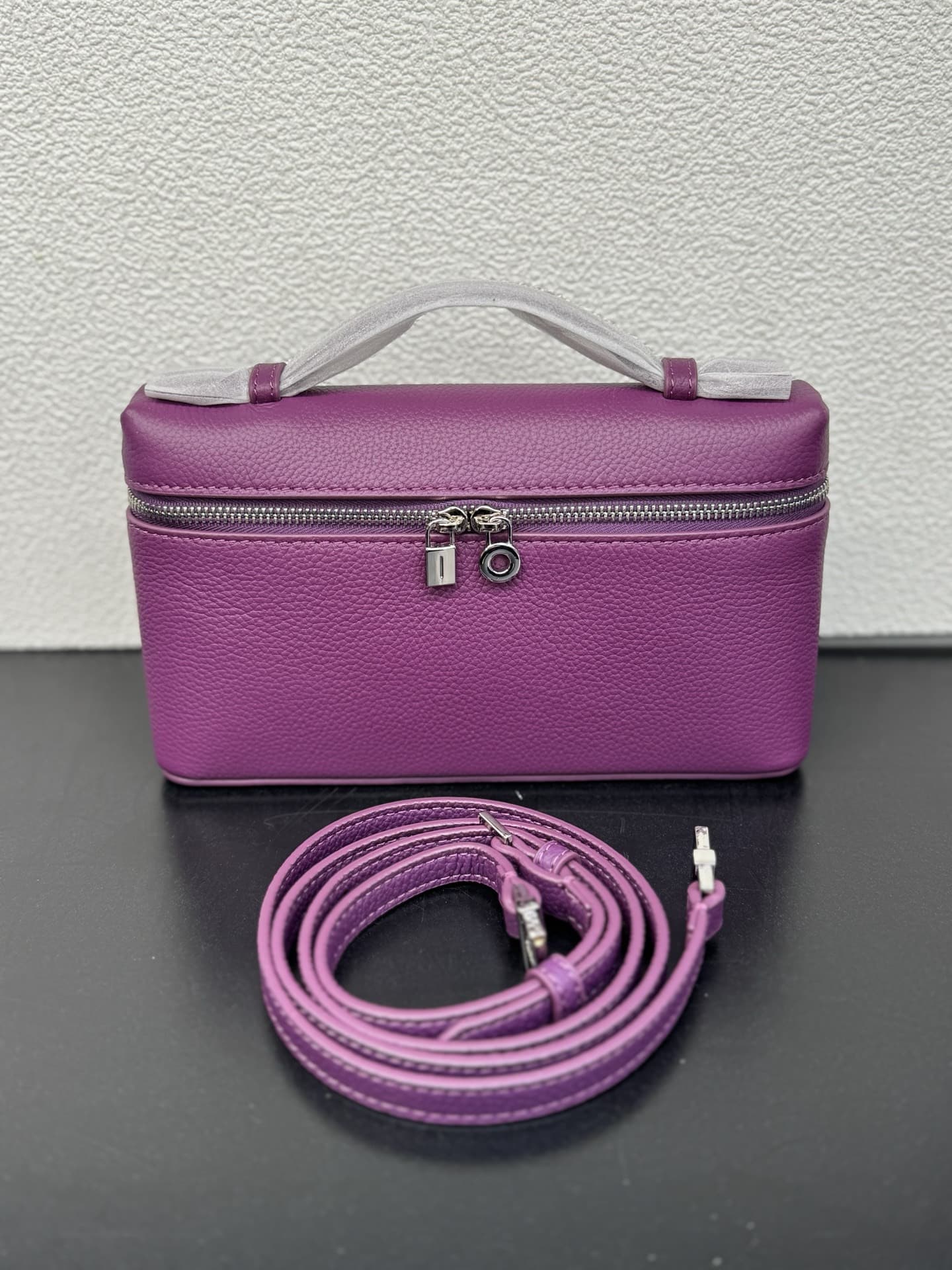 High-grade full-grain cowhide matching LP19 lunchbox bag, shoulder and hand-carry high-end cosmetic bag, compared across the web