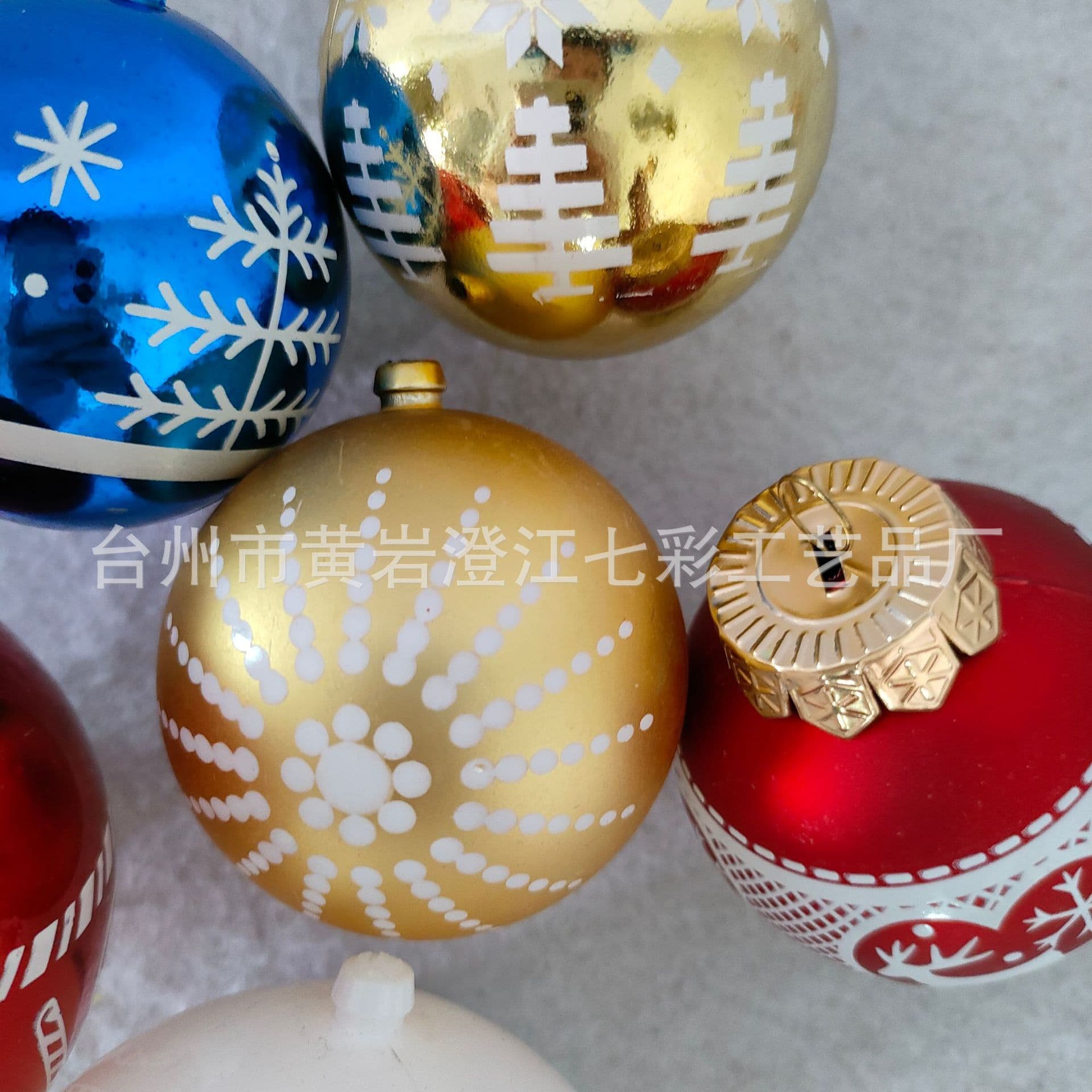 Factory Direct Christmas Decoration Hangers, PS Plastic Electroplated Glitter Balls, Painted Printed Ball Ornaments, Hollow Spheres
