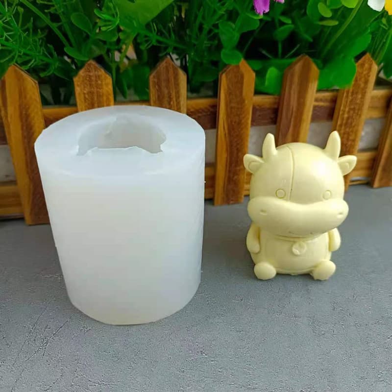 Adorable Bull Silicone Mold for Handmade Chocolate Candles Gypsum Resin Bull Year Baking Tool Irregular Shape Kitchen Gadget
