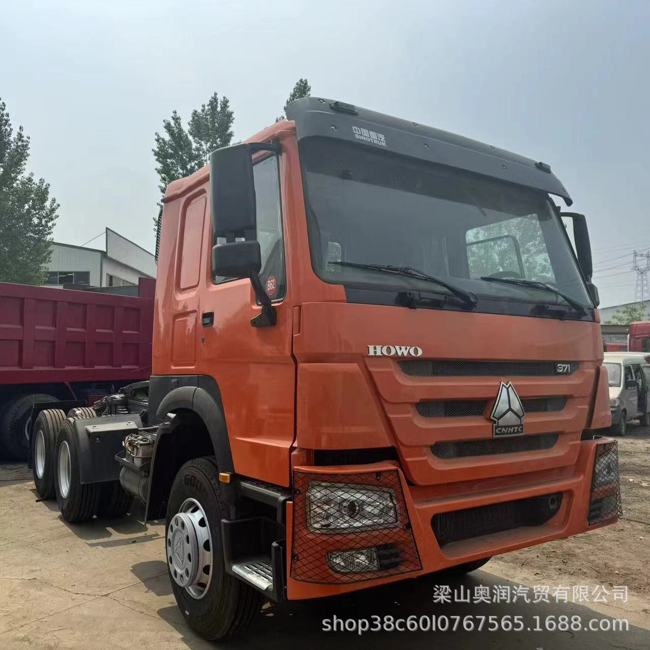 Sales to Africa HOWO tractor head, used 10-wheel freight truck head, 375 horsepower container transport vehicle