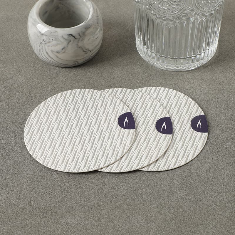 Hotel special disposable absorbent coasters paper pads hotel beauty salon B&B guest room paper coasters logo wholesale