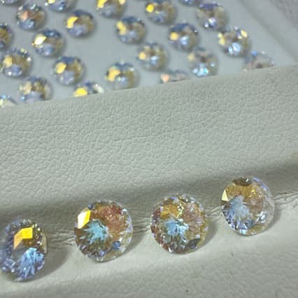 General Cut 4-8mm Zircon Super Flash Earring Studs Pointed Bottom Round Diamond Shape Coated General Cut Loose Stones Wholesale Nail Art Rhinestones