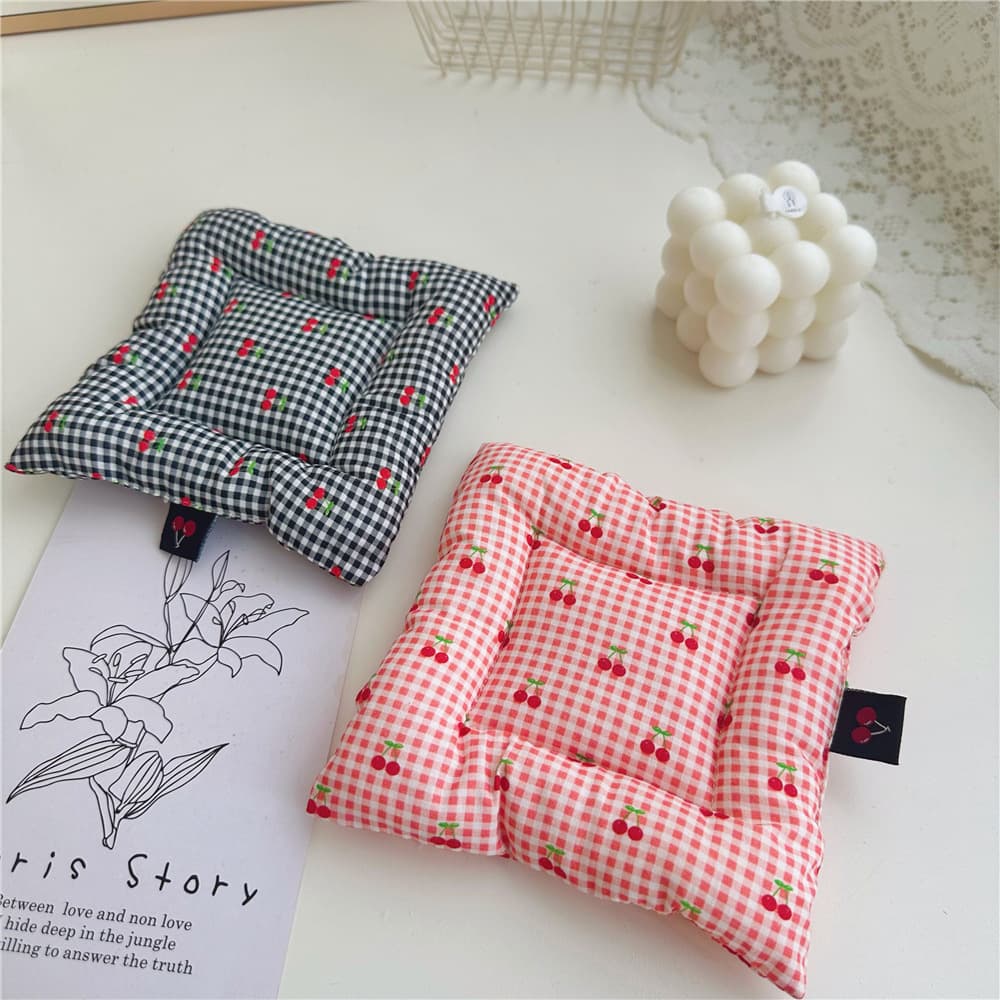 New Handmade Plaid Cotton Poplin Fabric Small Cherry Home Coaster Phone Pad Filled Cotton Pad Wholesale