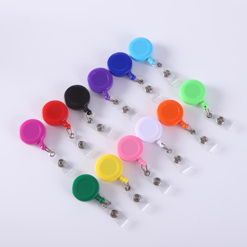 Stock Colorful Retractable Clip with Drip Glue for ID Cards, Anti-Loss Cable Puller, Regular ID Badge Clip