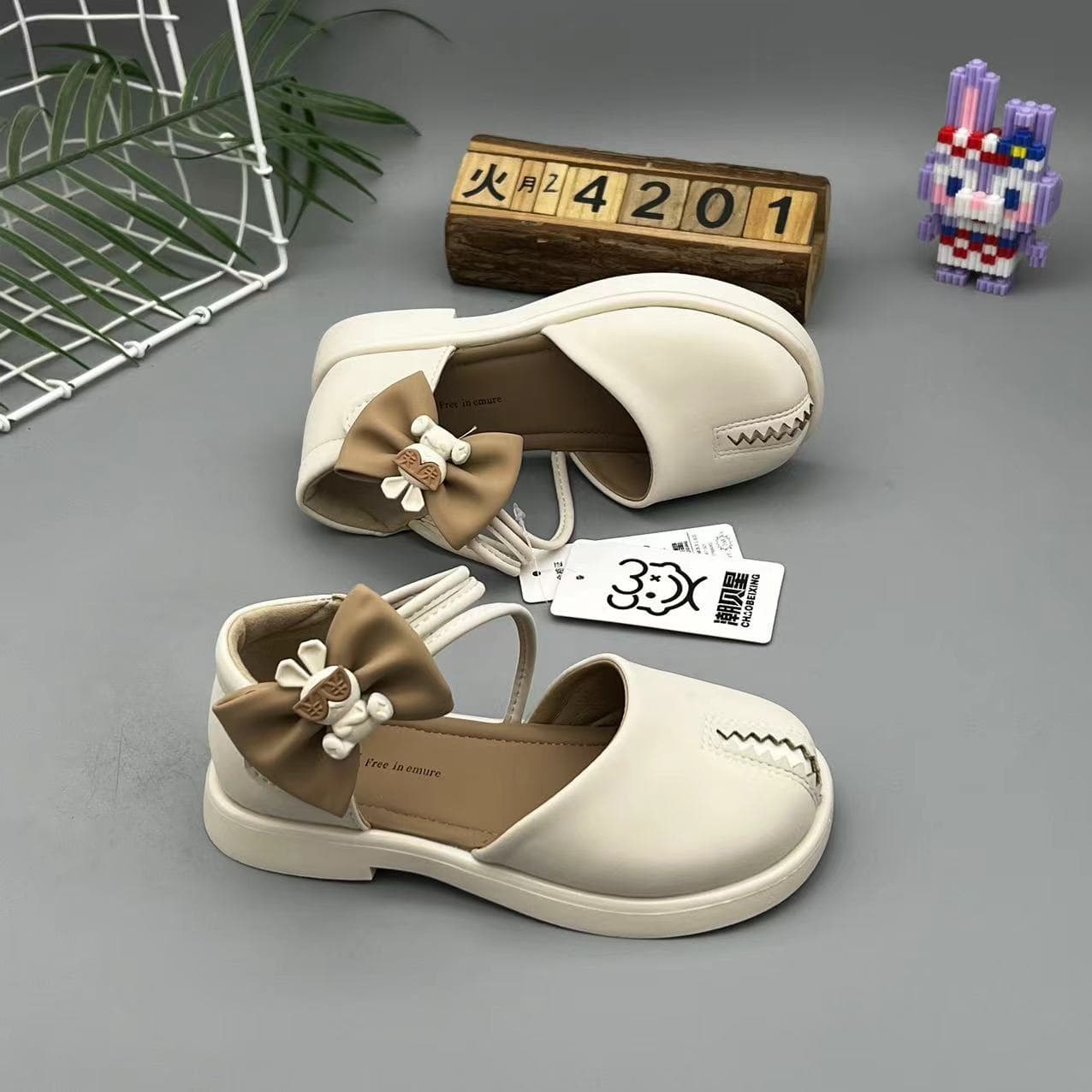 2026 Spring Children's Leather Shoes, Matte PU Square-Toe Shoes, Simple Korean Style Shiny Girl's Shoes, Lady Princess Shoes, Flats