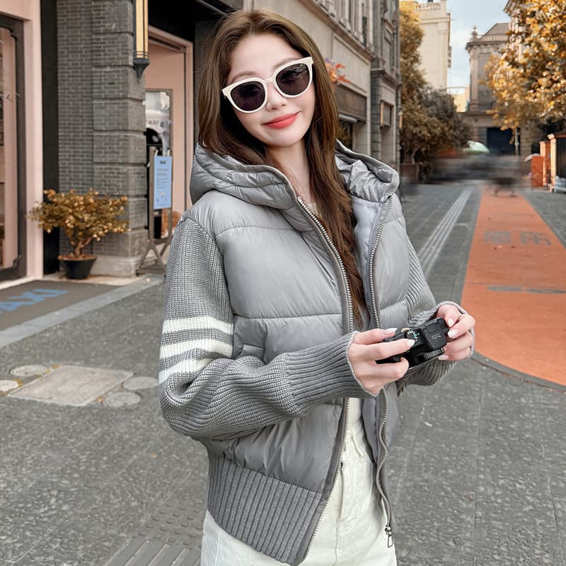 Autumn and winter new hooded lightweight knitted cotton jacket for women 2026 new style spliced liner short sports running jacket