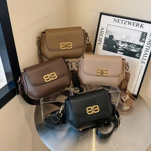 Trendy Women's Small Bag 2025 New Style, Versatile Retro Single Shoulder Crossbody Bag with Wide Strap, Casual Handbag
