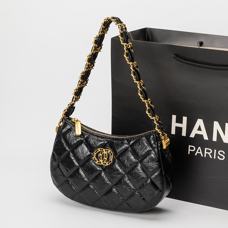Women's Small Chanel-Style Underarm Bag 2026 New Moon Bag Casual Women's Bag Fashionable Handbag Versatile Shoulder Bag