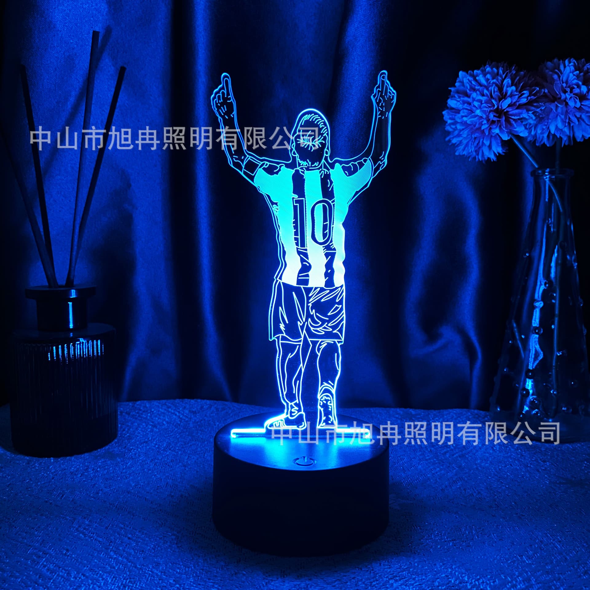 Cross-border Amazon multi-platform 3D night light football character series USB gift lamp touch remote control 16 colors selection