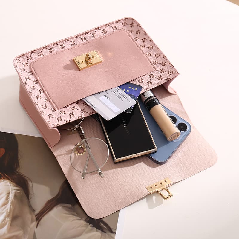 Plush Mini Bag Wholesale for Export 2023 Mini Handbag Fashion Tote Chain Bag Printed Crossbody Bag