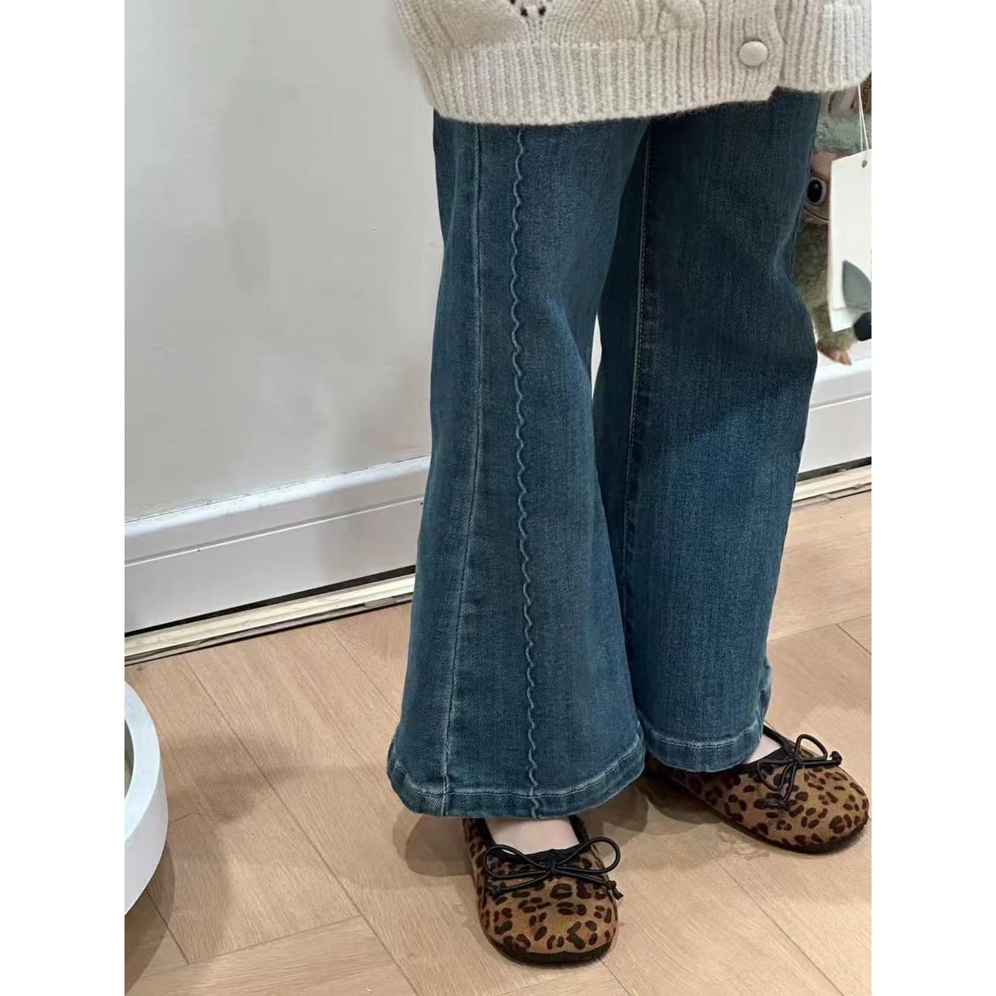 Girls' Jeans 2026 Autumn New Fashionable Flared Pants Baby Girl Stylish Slim Fit Versatile Micro Flare Long Pants