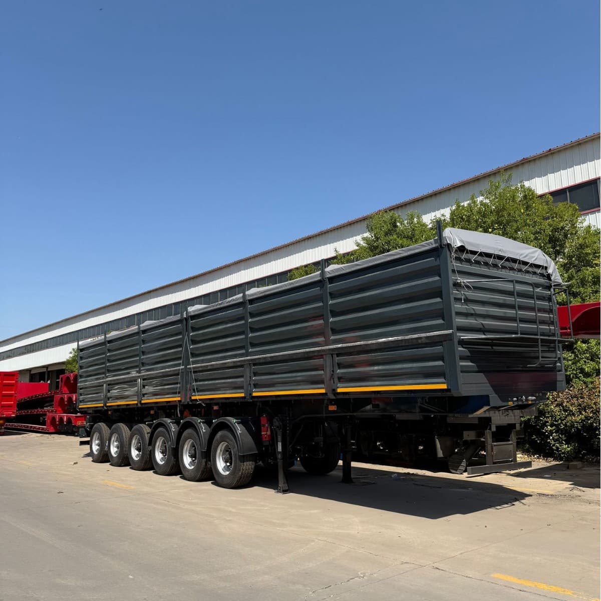 Export Box-Type Side-Tipping High-Side Dump Semi-Trailer 1.8-Meter 2-Meter High Integrated Side-Tipping Semi-Trailer Box-Type Side-Tip