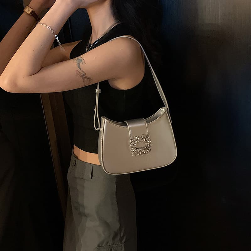Summer Fashion Underarm Bag Women 2023 New Style Trendy Minimalist Baguette Bag Versatile Shoulder Crossbody Bag