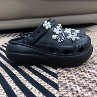 Thick-Soled Crocs Women 2025 Summer New Outdoor Non-Slip Casual Versatile Slippers Sandals White Shoes Beach Shoes