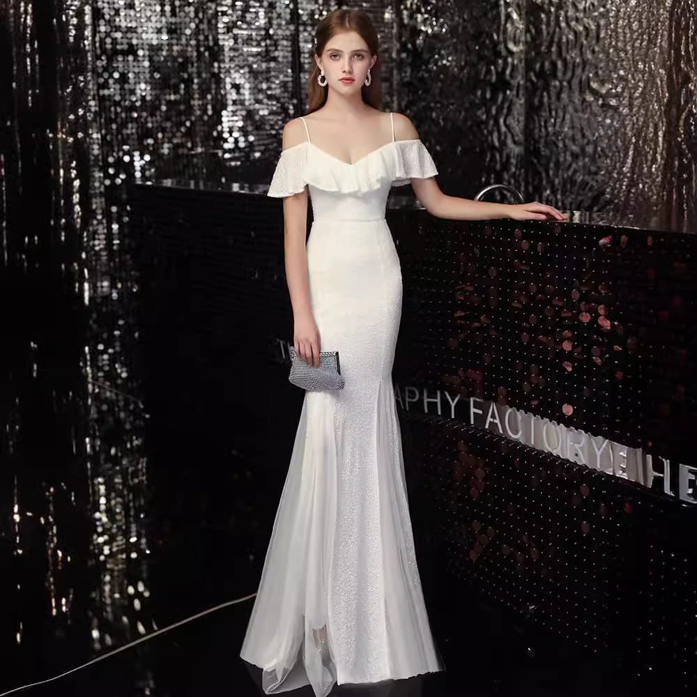 White fishtail evening dress for women with suspenders 2025 new temperament banquet birthday dress long slim sexy dress