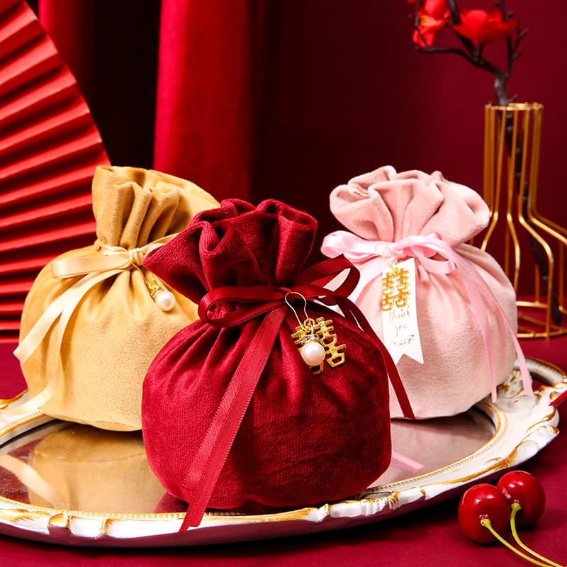 European Style Wedding Candy Bag Creative Round Velvet Cloth Wedding Gift Box Favor Party Gift Bag Drawstring Pouch
