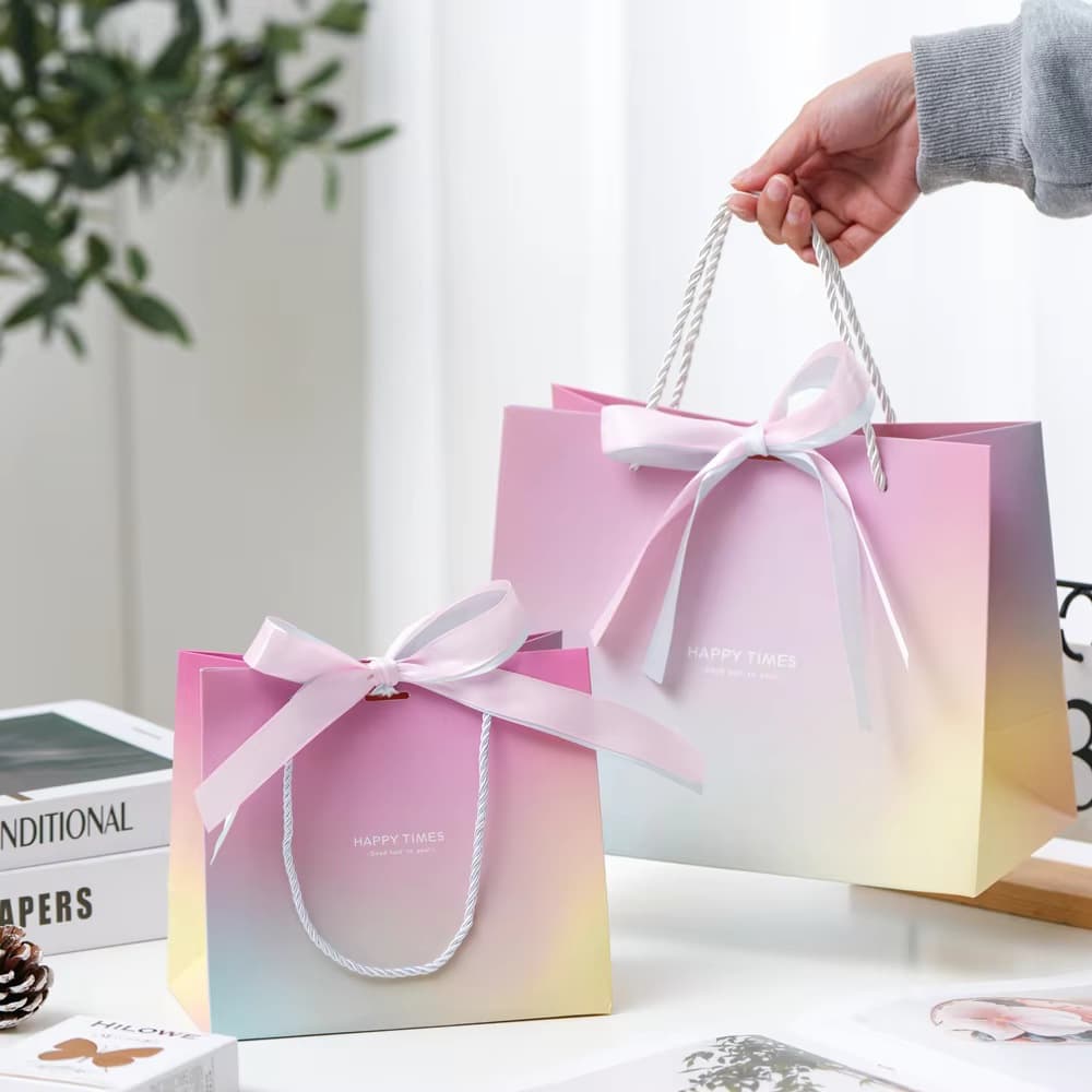 Custom Colorful Eco-Friendly Art Paper Gift Bags, Large Shopping Bags, Hot Foil Stamping, Black Matte Paper