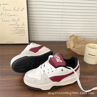 Casual White Shoes 2026 New Style Board Shoes Ins Niche Chunky Sole Versatile Bread Shoes Women's Casual Sports Shoes