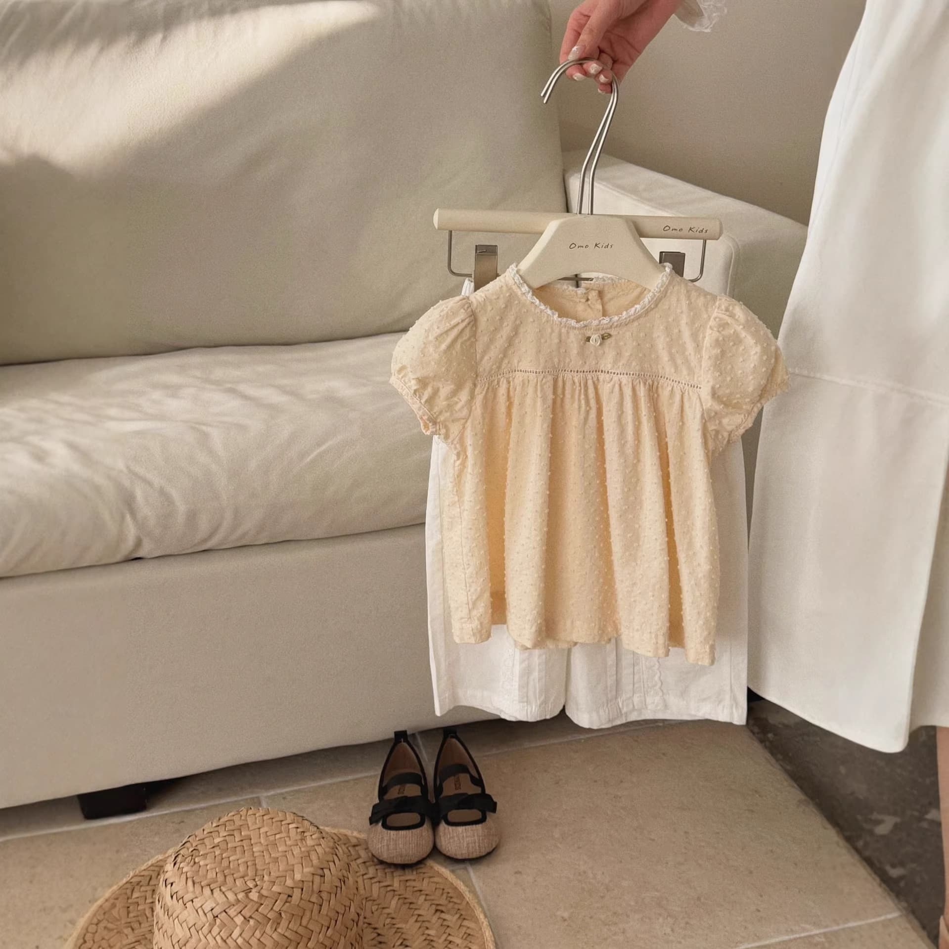 Girls' Fashionable Round Neck Doll Blouse 2026 Summer New Children's Casual Short Sleeve Top