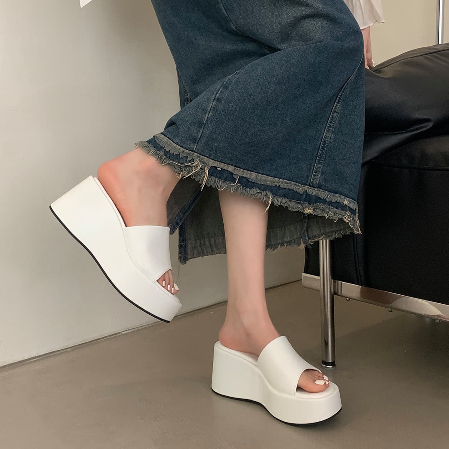 2026 Summer High Heels 8cm Thick Platform Wedge Sandals for Women, Height-Increasing Chunky Shoes, Comfortable for All-Day Wear