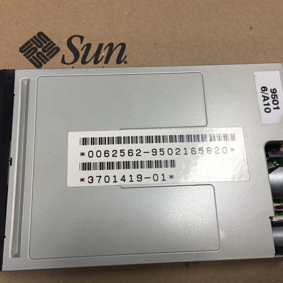 SUN 370-1419 X554A Triple Density Floppy SPARC 20 workstation floppy drive