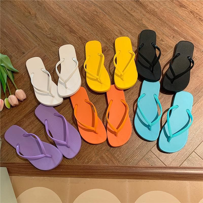 2025 summer new Korean style flat flip-flops for women ins trend couples simple solid color flip-flops summer slippers