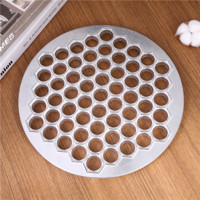 61-hole household dumpling mold manual dumpling mold aluminum alloy dumpling mold Russian dumpling making artifact