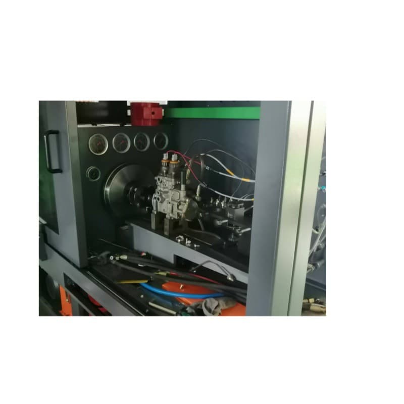 Automatic matching of original vehicle data and operating conditions covering the entire CR918 fuel electronic control pump injector valve test bench