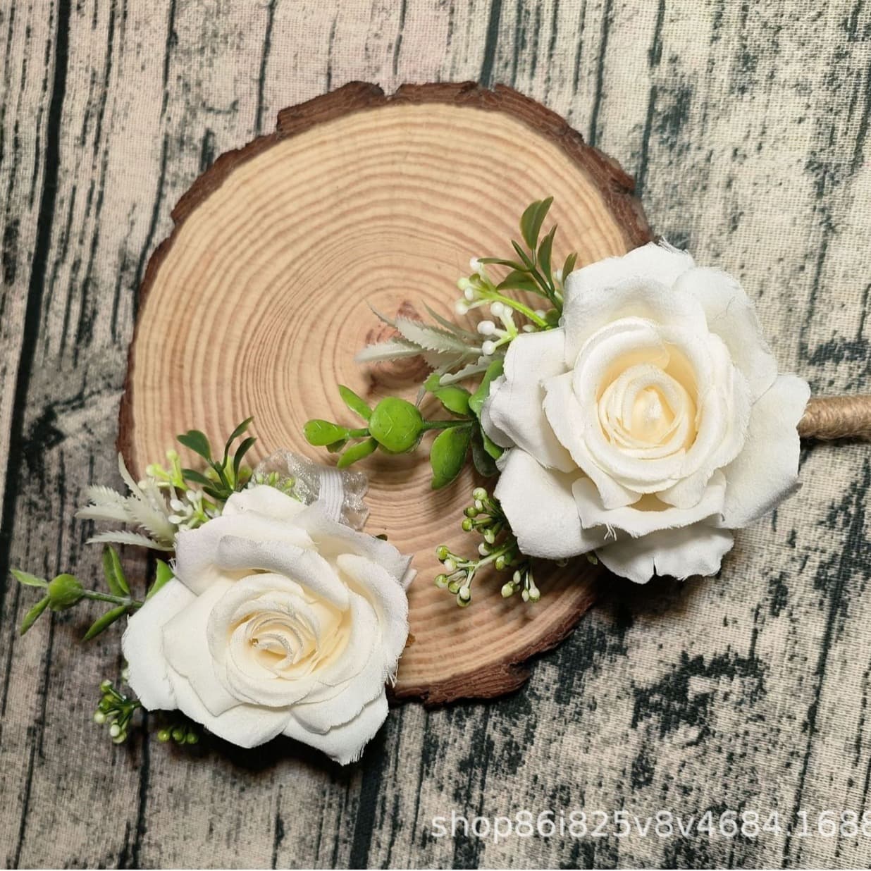 Wedding Accessories Artificial Flowers Simple Yet Elegant Boutonniere and Corsage